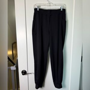 Fabletics Women's Cuffed Black Jogger Pant Sweats Workout Pockets Stretch‎ L